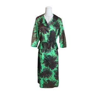 Vintage 40s 50s Dotti Original Green Floral 2 pc Suit Jacket & Skirt Set